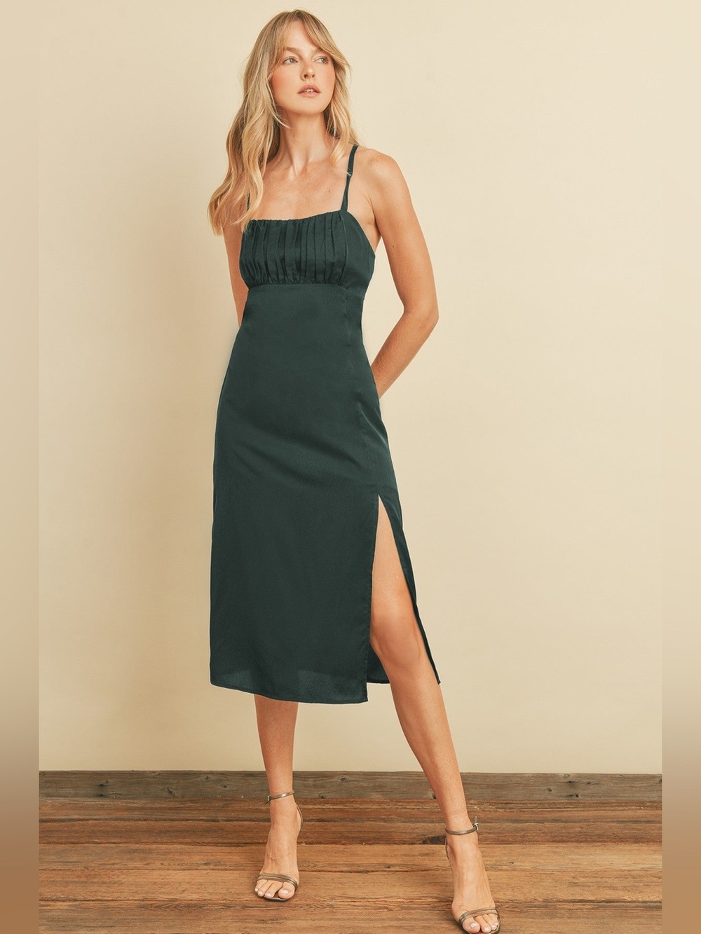 Dress Forum NWT Black Open Back Midi Dress Size Large